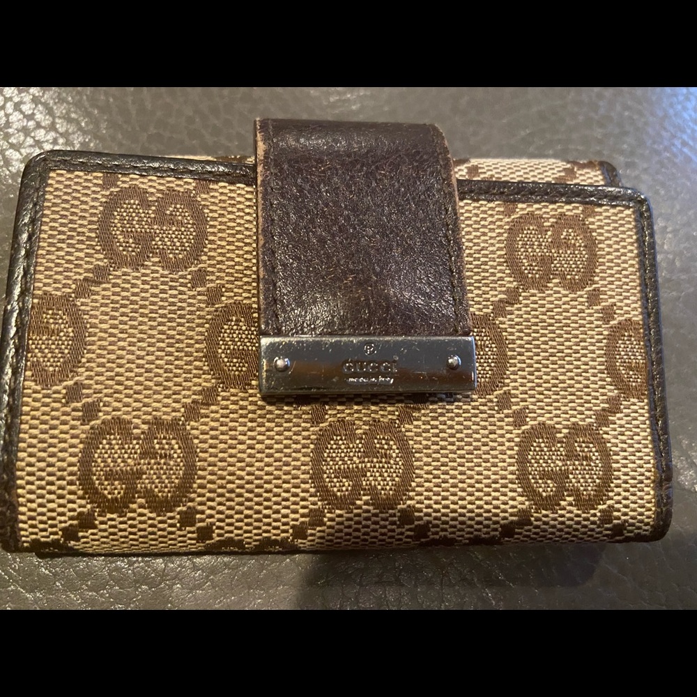 Gucci Key Wallet - Picture 2 of 5